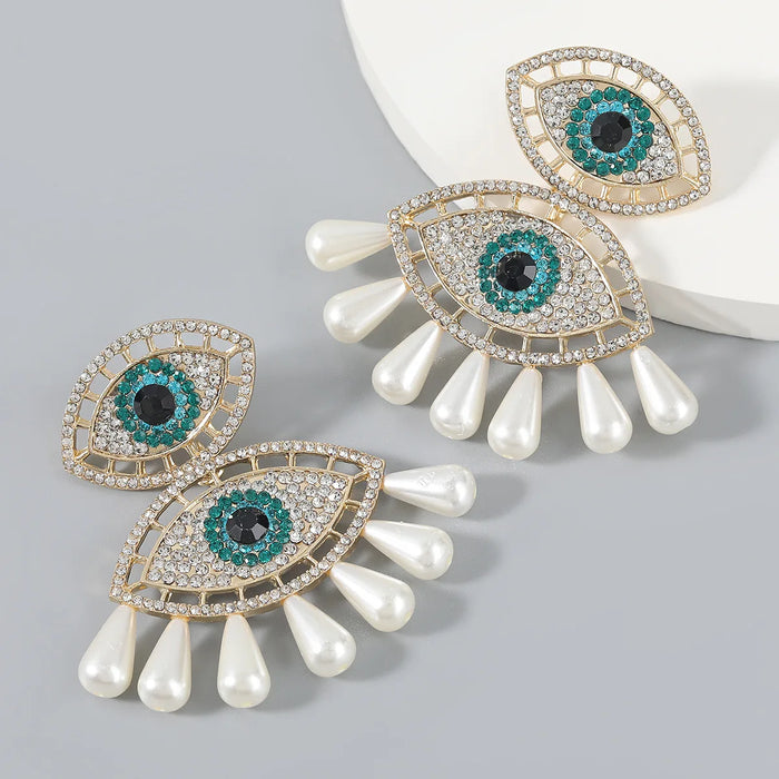 Pretty Double Eyes