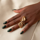 Simone Cowrie Set