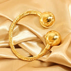 Fela Ball Hook