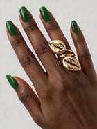 Simone Cowrie Set